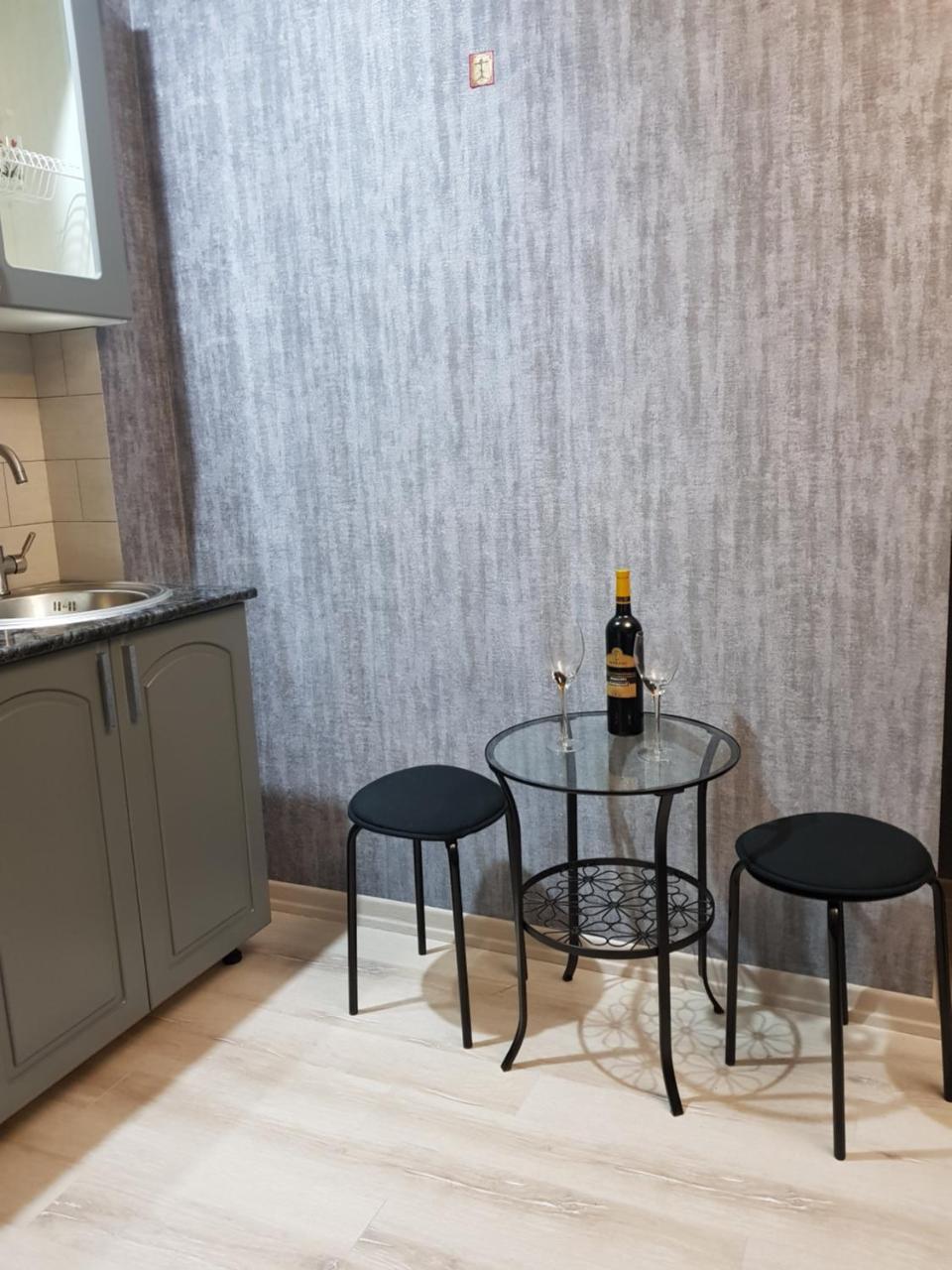 Piazza Batumi Guesthouse Екстериор снимка